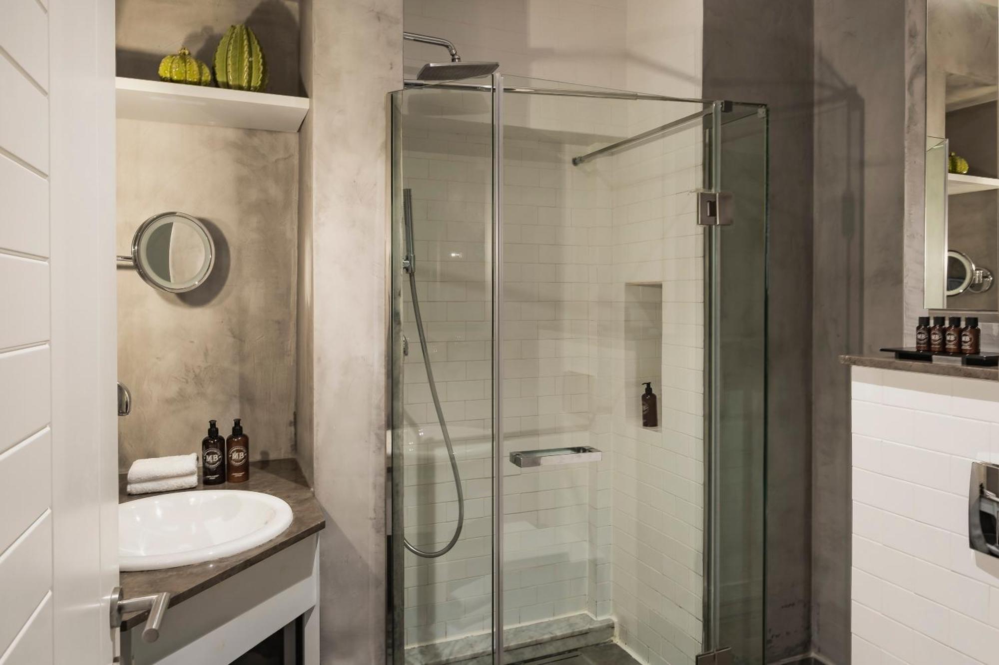 Chambre de Luxe donnant sur la Cour